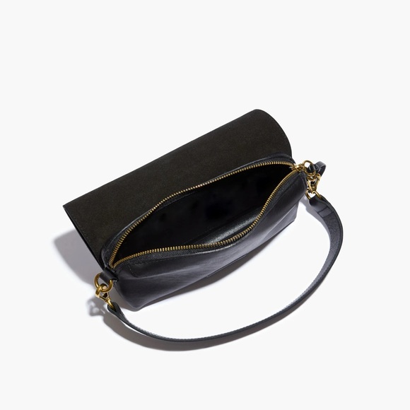 Madewell Black Crossbody Bag with Structured Shape and Adjustable Strap - Picture 2 of 6